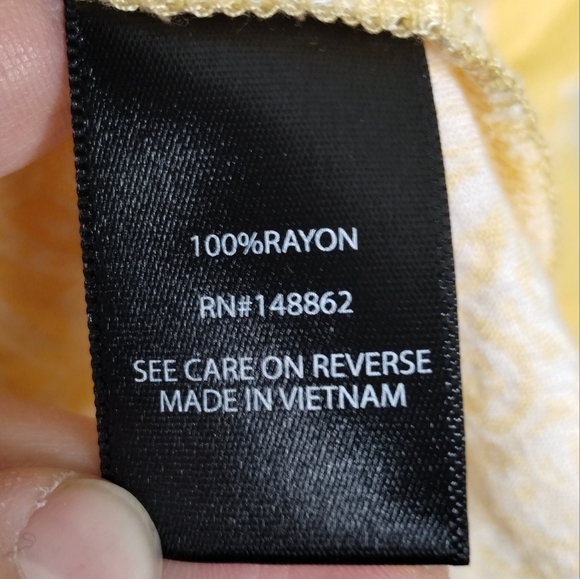 Torrid Rayon Crepe Tiered Top Yellow White Plus Size 3X - Picture 6 of 7